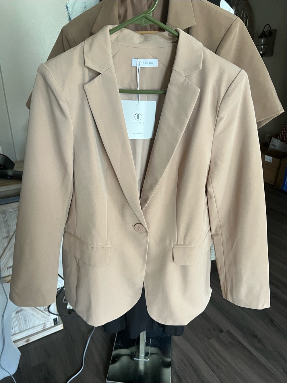 Chic Bell Women's Single-Button Light Tan Blazer